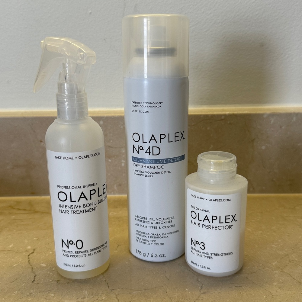 Olaplex No.4D Dry Shampoo 6.3oz + more bundle